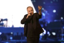 Deutsche Sänger Herbert Grönemeyer gastiert auf seiner "Tumult"-Tour in der Lanxess-Arena Köln (© Thomas Brill)