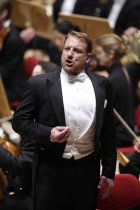 Lettische Dirigent Andris Nelsons leitet das Bayreuther Festspielorchester in der Kölner Philharmonie (© Thomas Brill)