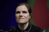 Deutsche Schriftstellerin Thea Dorn und die deutsche Schauspielerin Fritzi Haberlandt entdecken den sprühender Geist der ersten weibliche Gerichtsreporterin der Weimarer Republik Gabriele Tergit im Rahmen der lit.COLOGNE 2019 Klaus-von-Bismarck-Saal Köl (© Thomas Brill)
