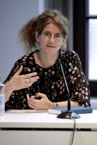 Deutsche Schriftstellerin Anna Katharina Hahn liest aus hrem neuen Familienroman "Aus und davon" im Literaturhaus Köln (&copy; Thomas Brill)