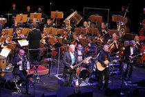 Kölner Mundartgruppe Höhner gastiert in Begleitung des Orchesters der Jungen Sinfonie Köln unter der Leitung von Sebastian Hässy in der Philharmonie Köln (© Thomas Brill)