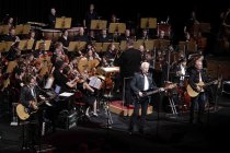 Kölner Mundartgruppe Höhner gastiert in Begleitung des Orchesters der Jungen Sinfonie Köln unter der Leitung von Sebastian Hässy in der Kölner Philharmonie (&copy; Thomas Brill)
