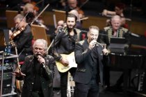 Kölner Mundartgruppe Höhner gastiert in Begleitung des Orchesters der Jungen Sinfonie Köln unter der Leitung von Sebastian Hässy zum 30. mal in der Kölner Philharmonie (© Thomas Brill)