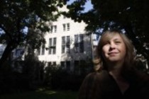 Prorektorin am Lehrstuhl für Medienkunst im transmedialen Raum Prof. Ute Hörner an der Kunsthochschule für Medien Köln (KHM) (&copy; Thomas Brill)