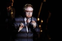 Deutscher Liedermacher Klaus Hoffmann gastiert auf seiner "Aquamarin"-Tour in der Kölner Philharmonie (© Thomas Brill)