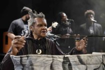 Lonnie Holley und Mourning BLKstar eröffnen das 12. Week-End Fest im Stadtgarten Köln (© Thomas Brill)