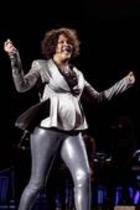 Amerikanische  R&B-, Soul- und Pop- Sängerin Whitney Houston gastiert auf ihrer "Nothing but Love"-Tour in der Arena Oberhausen (© Thomas Brill)