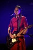 Schweizer Sängerin und Komponistin Sophie Hunger gastierte auf ihrer "1983"-Tour im Gloria Theater Köln (© Thomas Brill)