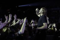 Amerikanische Indie-Rock-Band Imagine Dragons gastiert auf ihrer "Smoke and Mirrors"-Tour in der Arena Oberhausen (© Thomas Brill)