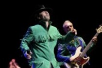 Britische Acid-Jazz-Band Jamiroquai gastiert auf ihrer "Rock Dust Light Star"-Tour in der Arena Oberhausen (© Thomas Brill)