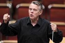 Lettischer Dirigent Mariss Jansons leitet das Königliches Concertgebouworchester Amsterdam in der Philharmonie Köln (© Thomas Brill)