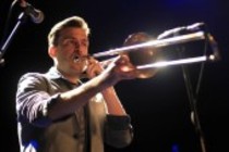 Britische Musiker Jonathan Jeremiah gastiert auf seiner "A Solitary Man"-Tour im E-Werk Köln (&copy; Thomas Brill)