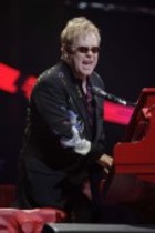Britischer Pop-Sänger Elton John gastierte mit seiner Band auf seiner "The Red Piano"-Tour in der Lanxess-Arena Köln (&copy; Thomas Brill)