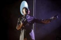 Jamaikanische Sängerin Grace Jones gastierte auf ihrer "Hurricane"-Tour in der Philipshalle Düsseldorf (© Thomas Brill)