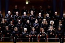 Österreichischer Dirigent Patrick Hahn leitet das Sinfonieorchester Wuppertal in der Kölner Philharmonie (&copy; Thomas Brill)