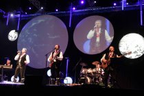 Südtiroler Volksmusikgruppe Kastelruther Spatzen gastieren auf ihrer "Der Planet der Lieder" Tour in der Lanxess-Arena Köln (© Thomas Brill)