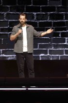 Deutsche Comedian David Kebekus gastiert auf seiner “überragend“-Tour in der Lanxess-Arena Köln (&copy; Thomas Brill)
