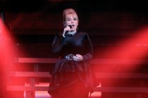 Deutsche Sängerin Maite Kelly gastiert auf ihrer "Die Liebe siegt sowieso"-Tour in der Lanxess Arena Köln (© Thomas Brill)