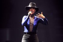 Amerikanische Pop-, Soul- und R&B-Sängerin Alicia Keys gastiert auf ihrer "Girl on Fire"-Tour in der Lanxess-Arena Köln (© Thomas Brill)