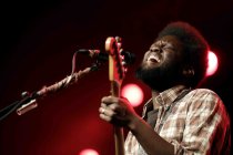 Britischer Retro-Soulsänger Michael Kiwanuka gastiert auf seiner "Love and Hate"-Tour in der Live Music Hall Köln (© Thomas Brill)