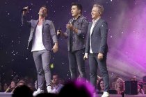 Deutscher Fernsehmoderator und Sänger Florian Silbereisen gastiert mit seiner Show "Das große Schlagerfest" in der Lanxess-Arena Köln (© Thomas Brill)