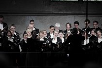 Deutsche Organist Winfried Bönig und Sängerin Elvira Bill gastieren in Begleitung des Vokalensemble Kölner Dom unter der Leitung von Eberhard Metternich anlässlich des 100. Todestag vom Max Reger im Dom zu Köln (© Thomas Brill)