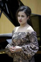 Deutsche Sporanistin Katharina Konradi gastiert in Begleitung des deutschen Pianisten Eric Schneider mit einem „Weihnachtskonzert“ im Rahmen der Konzertreihe "Im Zentrum Lied" im Antoniussaal, Citykirchenzentrum Köln (© Thomas Brill)
