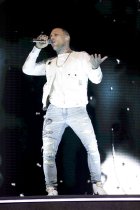 Deutsche Rapper Maximilian Diehn alias Kontra K gastiert auf seiner „Die letzten Wölfe"-Tour in der LANXESS-Arena Köln (© Thomas Brill)