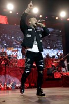Deutsche Rapper Maximilian Tibor Albert Diehn alias Kontra K gastiert auf seiner „Der Sonne entgegen"-Tour in der LANXESS-Arena Köln (© Thomas Brill)