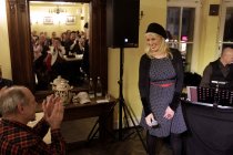 Kölner Mundart-Sängerin Gaby Koof präsentiert ihr neues Album "An ming Fründe" im Em Golde Kappes Köln (&copy; Thomas Brill)