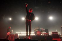 Deutsche Indie-Rap-Musikgruppe Kraftklub gastiert auf ihrer "Randale"-Tour in der Mitsubishi Electric Halle Düsseldorf (© Thomas Brill)