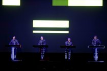 Deutsches multimediales Projekt Kraftwerk gastiert mit dem ersten ihrer "Der Katalog – 1 2 3 4 5 6 7 8"-Konzerte im Palladium Köln (© Thomas Brill)