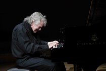 Deutsche Jazz-Pianist Joachim Kühn gastiert auf seiner "Beauty and Truth"-Tour in der Philharmonie Köln (© Thomas Brill)