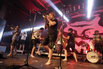 Deutsche Blasmusik-Gruppe LaBrassBanda gastiert auf ihrer "Kiah Royal"-Tour in der Live Music Hall Köln (© Thomas Brill)