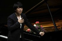 Chinesische Pianist Lang Lang gastiert mit Werken von Peter Iljitsch Tschaikowsky, Johann Sebastian Bach und Frédéric Chopin in der Philharmonie Köln (© Thomas Brill)