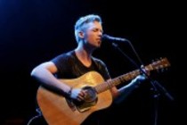 Dänische Singer-Songwriter Mads Langer gastiert auf seiner "Behold"-Tour im E-Werk Köln (© Thomas Brill)