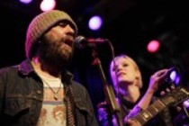 Kanadische Musiker Daniel Lanois gastiert mit seiner Band Black Dub auf seiner "Black Dub"-Tour im Stadtgarten Köln (© Thomas Brill)