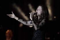 Grischisch-Deutsche Sängerin Vicky Leandros gastiert auf ihrer "Ich liebe das Leben"-Tour im Gürzenich Köln (© Thomas Brill)