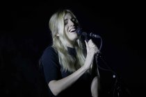 Britische Indie-Pop-Band London Grammar gastiert auf ihrer "Truth Is a Beautiful Thing"-Tour im Palladium Köln (© Thomas Brill)