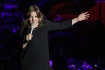 Deutsche Sängerin Annett Louisan eröffnet ihre "Tour 2017" in der Philharmonie Köln (© Thomas Brill)