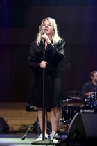 Deutsche Sängerin Annett Louisan präsentiert ihre neues Album "Kitsch" bei einem WDR4 Radiokonzert im Klaus-von-Bismarck-Saal Köln (&copy; Thomas Brill)