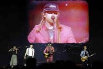Amerikanische Folk-Rock-Band The Lumineers gastieren auf ihrer "Automatic"-Tour in der Lanxess-Arena Köln (© Thomas Brill)