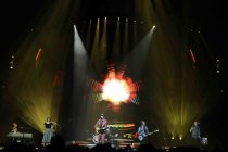 Amerikanische Folk-Rock-Band The Lumineers gastieren auf ihrer "Automatic"-Tour in der Lanxess-Arena Köln (© Thomas Brill)