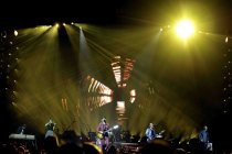 Amerikanische Folk-Rock-Band The Lumineers gastieren auf ihrer "Automatic"-Tour in der Lanxess-Arena Köln (© Thomas Brill)