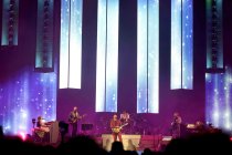 Amerikanische Folk-Rock-Band The Lumineers gastieren auf ihrer "Automatic"-Tour in der Lanxess-Arena Köln (© Thomas Brill)