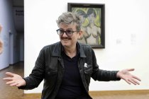 Französische Comiczeichner Rénald Luzier alias "Luz" im Interview bezüglich seine Zeichnungen für das Museum Ludwig im Museum Ludwig Köln (© Thomas Brill)