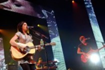 Schottische Singer und Songwriterin Amy Macdonald gastiert auf ihrer "A Curious Thing"-Tour in der Philipshalle Düsseldorf (&copy; Thomas Brill)