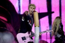 Amerikanischer Rapper Machine Gun Kelly gastiert auf seiner "Lost Americana"-Tour in der Lanxess-Arena Köln (&copy; Thomas Brill)