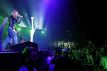 Amerikanischer Rapper Machine Gun Kelly gastiert auf seiner "Mainstream Sellout"-Tour in der Lanxess-Arena Köln (© Thomas Brill)