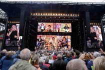 Deutsche Sänger Peter Maffay gastiert mit seiner Band auf seiner "We Love Rock 'n' Roll - Farewell"-Tour im RheinEnergie Stadion Köln (© Thomas Brill)